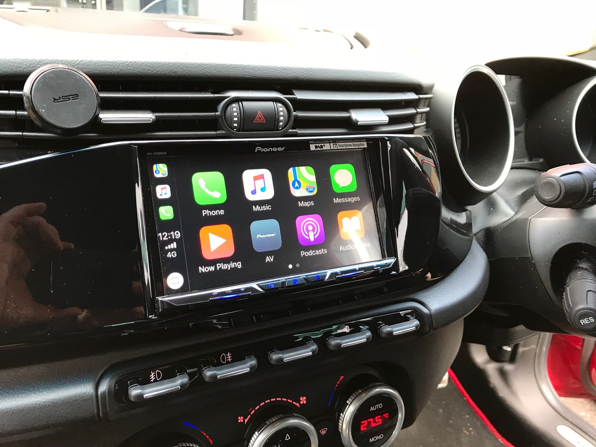 Alfa Romeo Giulietta 2011 Multimedia Upgrade With Pioneer AVH Z5000DAB