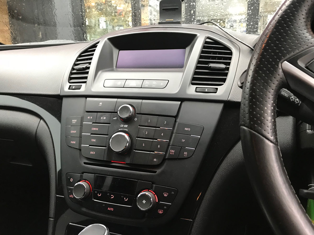 Vauxhall Insignia 2011 Sony WX920BT Double Din stereo install
