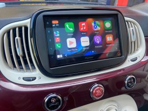 Fiat 500 - Pioneer com Apple CarPlay on Vimeo