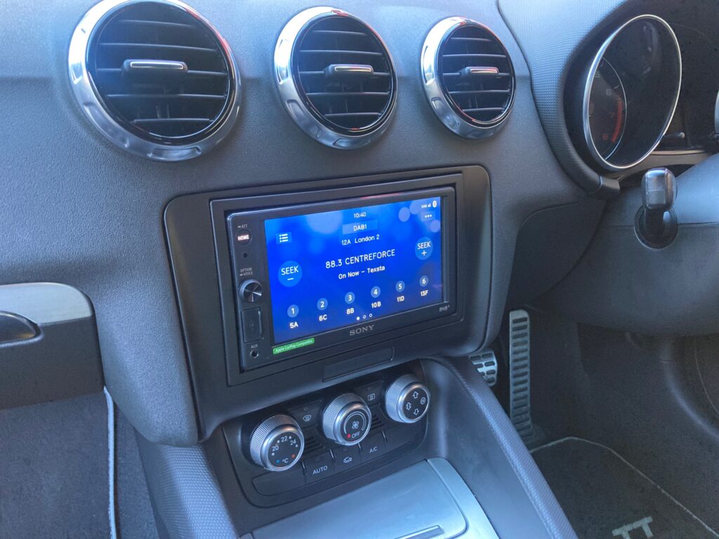 Audi TT 8J Bose - Autoradio Radio mit XAV-AX1005DB - 2DIN